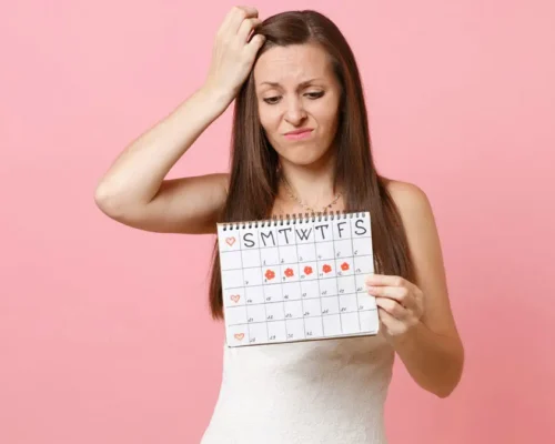 Adet Düzensizliği Neden Olur? Nasıl Tedavi Edilir?